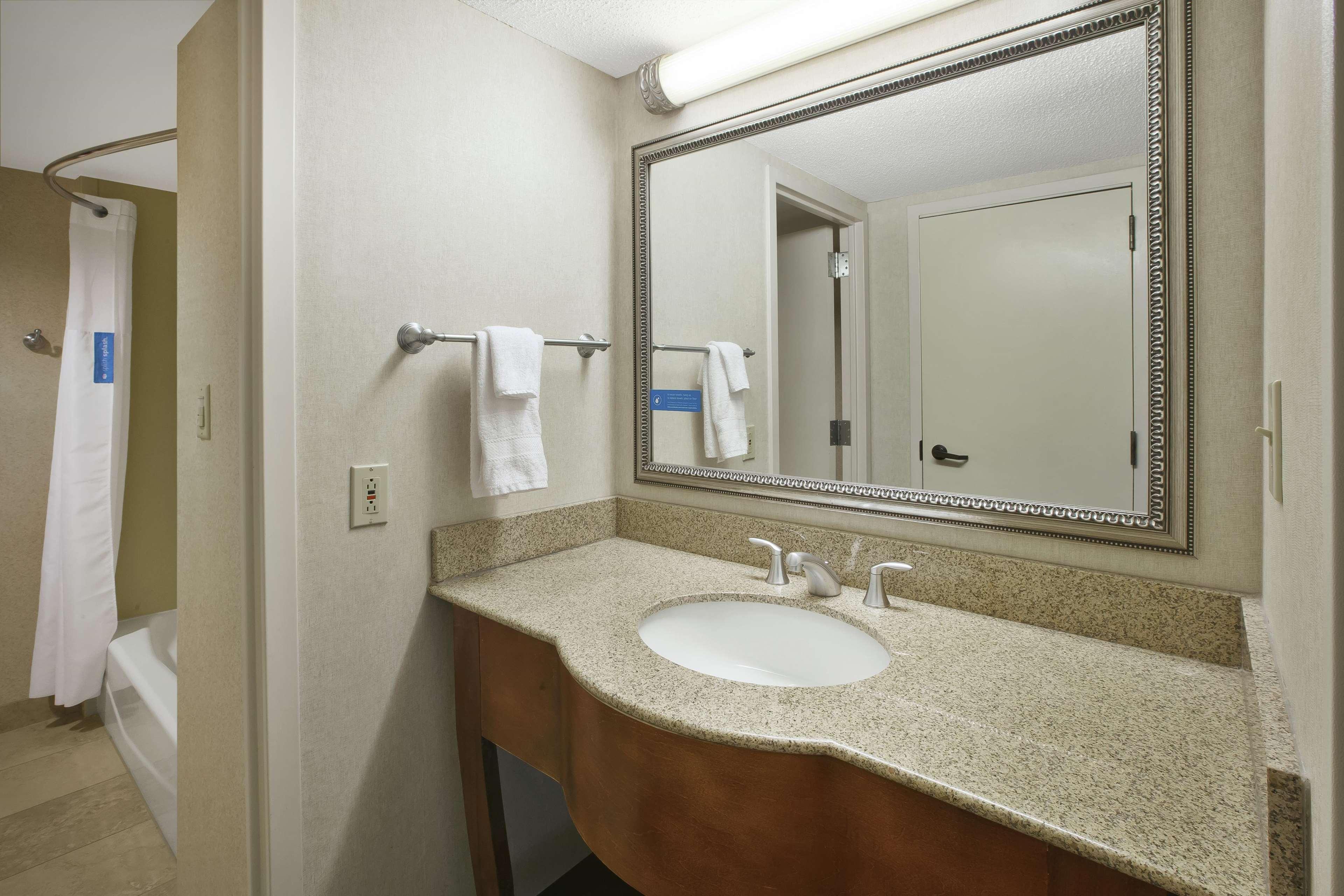 Broad Meadows Hampton Inn Richmond-West Innsbrook מראה חיצוני תמונה