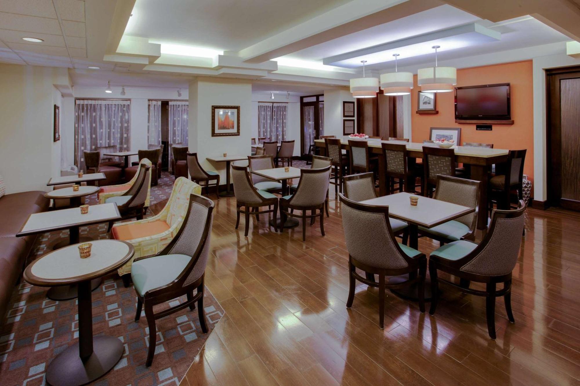 Broad Meadows Hampton Inn Richmond-West Innsbrook מראה חיצוני תמונה